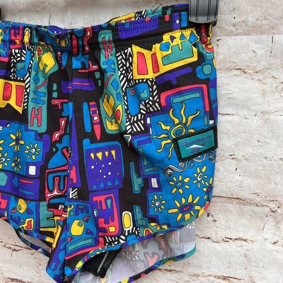 𝅺reebok 90 s Short Shorts Mens Size Small Multicolor Funky Geometric Elastic - Picture 5 of 5